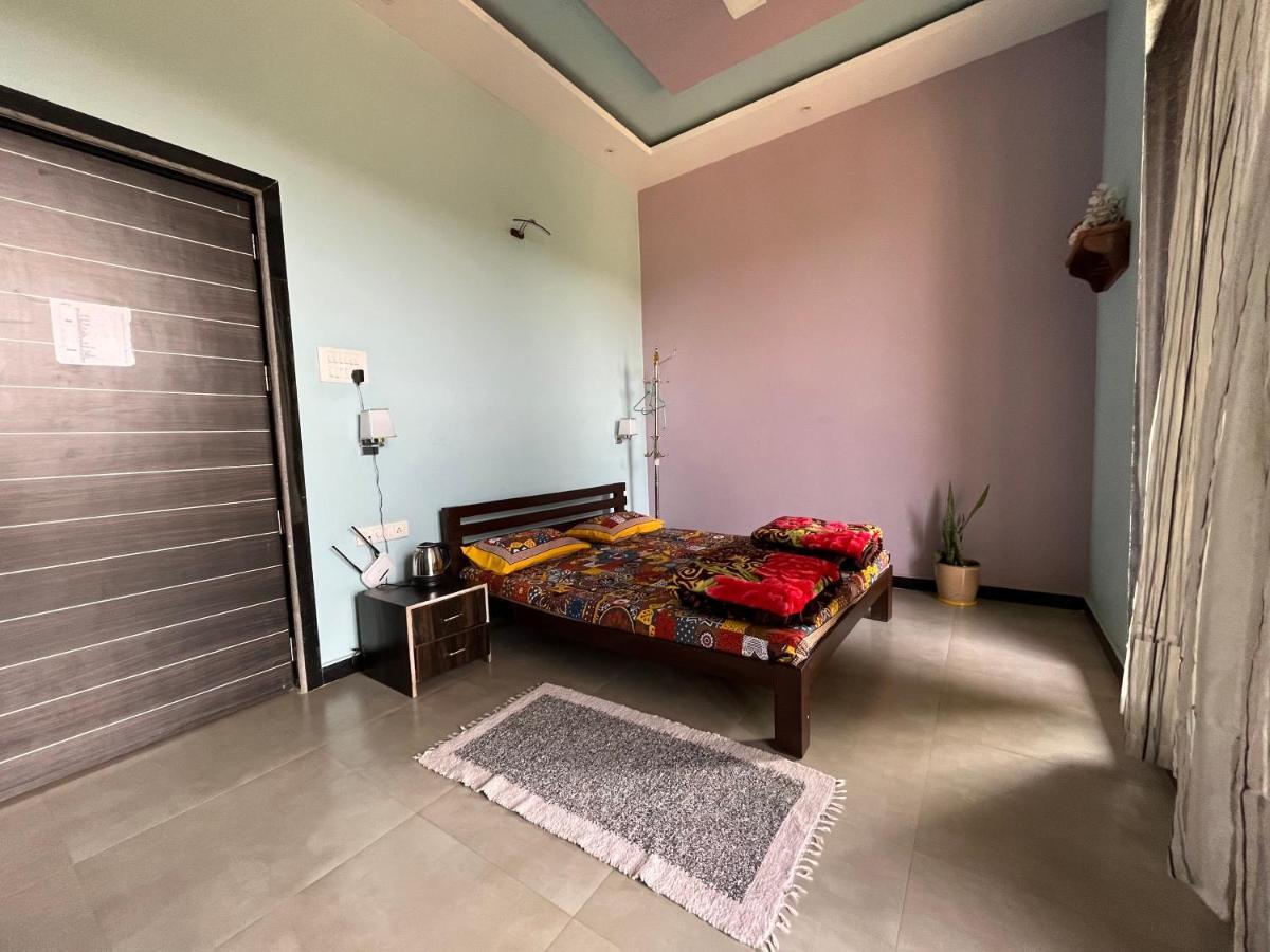 Rutu Enclave Acomodação com café da manhã Murūd Exterior foto